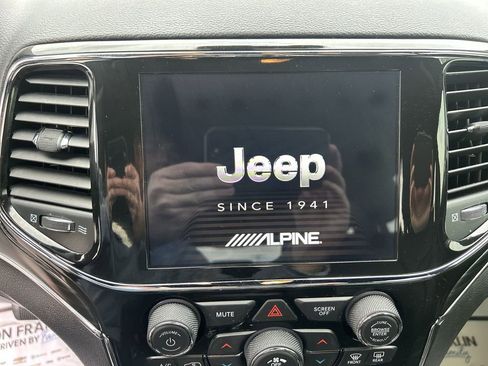 Used 2022 Jeep Grand Cherokee Limited w/ Tech Group image 22