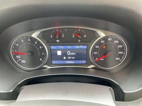 Used 2024 GMC Terrain AT4 w/ Infotainment Package II image 7