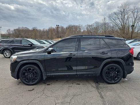 Used 2019 GMC Terrain SLE w/ Driver Convenience Package image 4