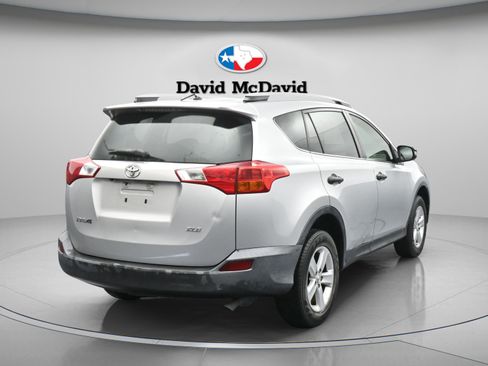 Used 2013 Toyota RAV4 XLE FWD image 8