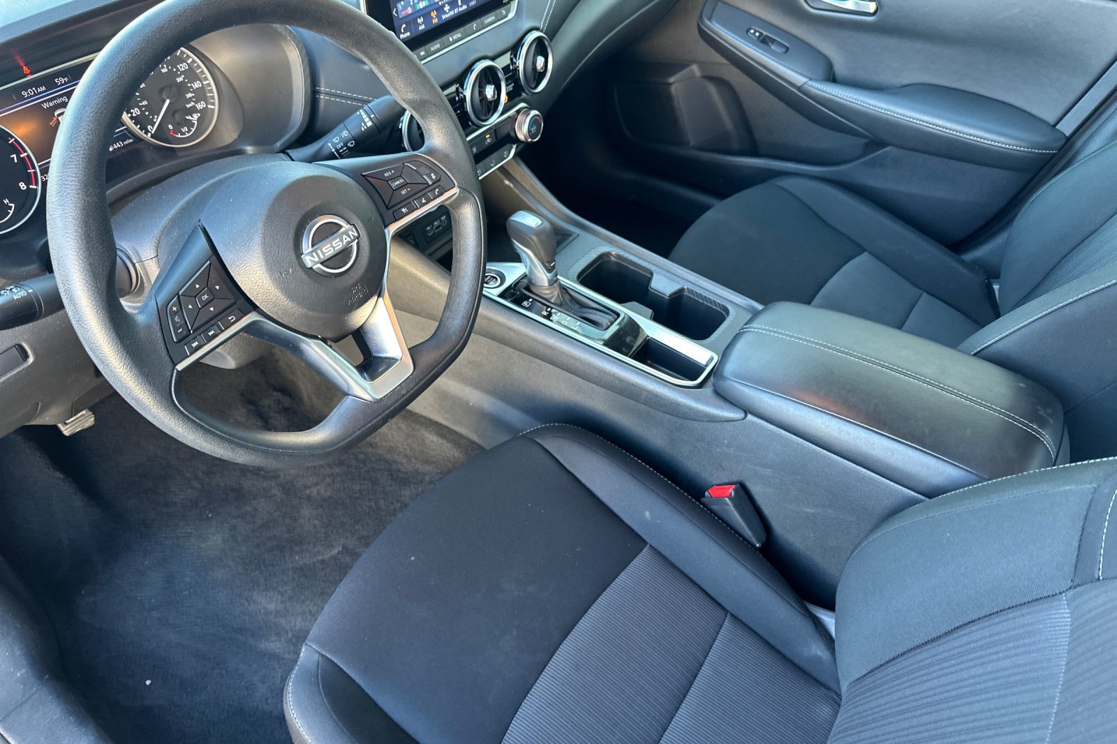 Used 2025 Nissan Sentra SV FWD image 11