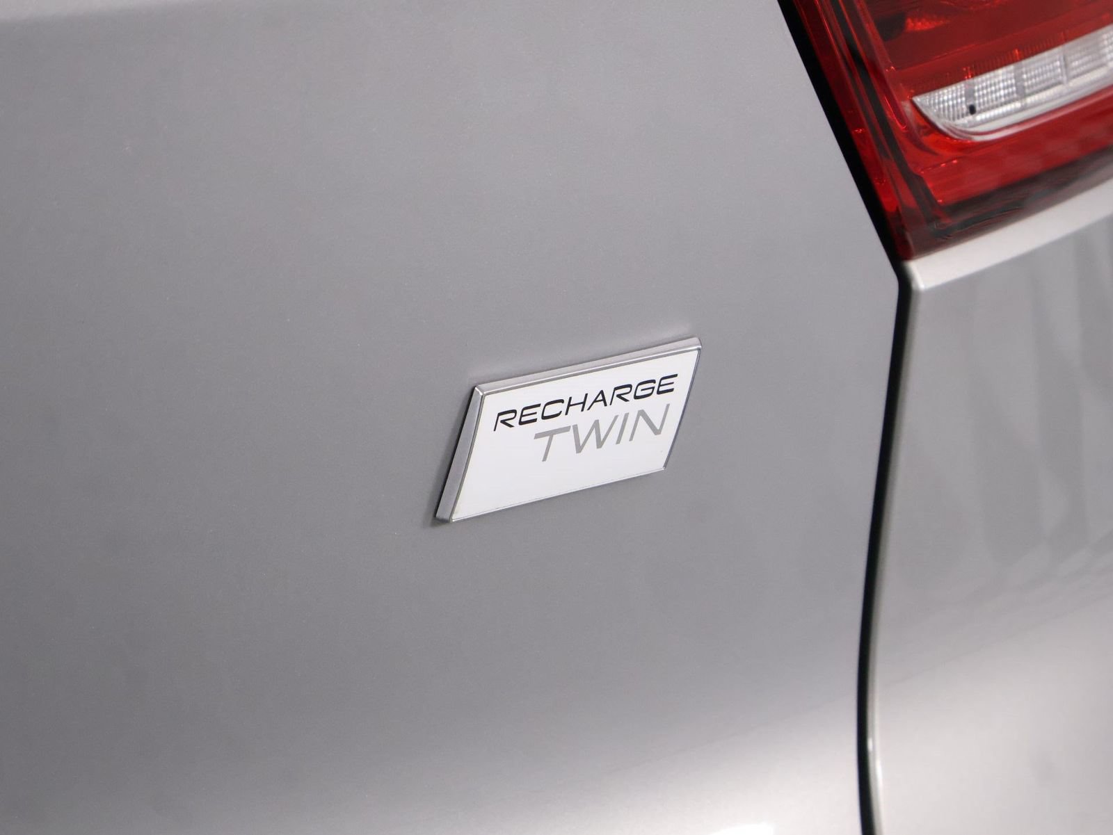 Certified 2023 Volvo XC40 Recharge Core w/ Protection Package Premier AWD/4WD image 20
