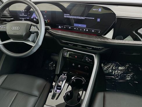 Used 2025 Audi Q5 Premium w/ 19" Wheel Package image 6