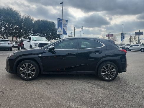 Used 2019 Lexus UX 200 F Sport w/ F Sport Premium Package image 6