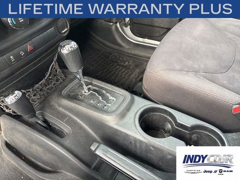 Used 2015 Jeep Wrangler Sport AWD/4WD image 17