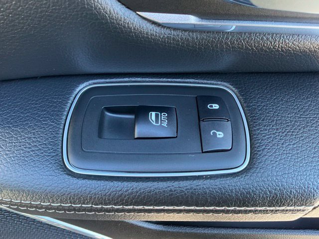 Used 2019 RAM 1500 Laramie AWD/4WD image 30