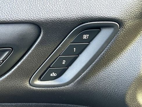 Used 2021 GMC Acadia AT4 w/ Technology Package image 27