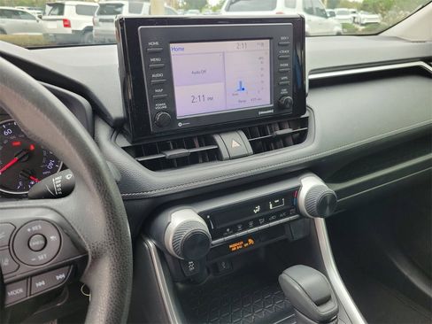 Used 2021 Toyota RAV4 LE image 23