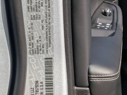 New 2026 Jeep Grand Cherokee Laredo X AWD/4WD image 28