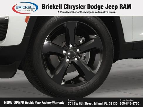 New 2025 Jeep Grand Cherokee Limited w/ Black Appearance Package image 11