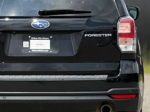 Used 2017 Subaru Forester 2.5i Limited AWD/4WD image 14