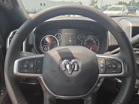 Used 2025 RAM 2500 Big Horn AWD/4WD image 9