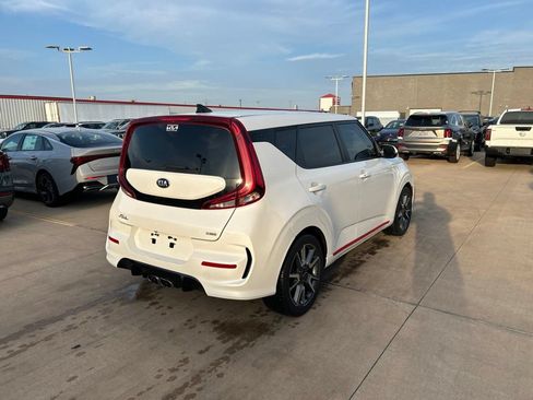 Used 2021 Kia Soul Turbo FWD image 3