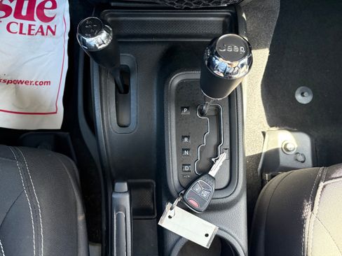 Certified 2017 Jeep Wrangler Unlimited Sahara w/ Connectivity Group image 25