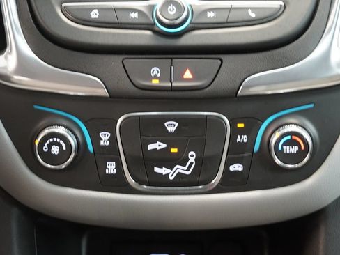 Used 2024 Chevrolet Equinox LS w/ LS Convenience Package FWD image 21
