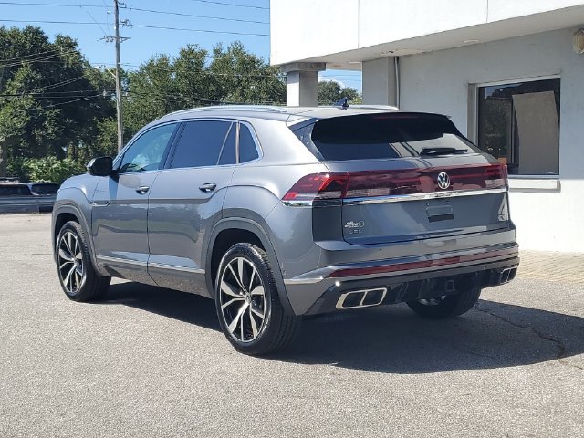 Used 2024 Volkswagen Atlas Cross Sport SEL Premium R-Line AWD/4WD image 2