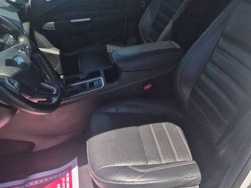 Used 2018 Ford Escape SEL w/ Canadian Touring Package AWD/4WD image 10