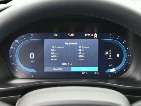 New 2025 Volvo XC40 B5 Ultra w/ Climate Package AWD/4WD image 10