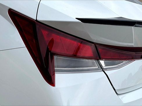 Certified 2025 Hyundai Elantra Sport image 30