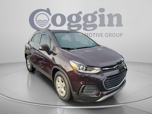 Used 2020 Chevrolet Trax LT w/ LT Convenience Package FWD image 6