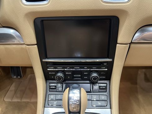 Used 2013 Porsche Boxster image 32