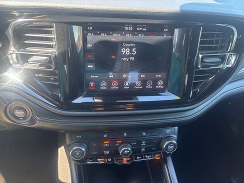 Used 2022 Dodge Durango GT image 11