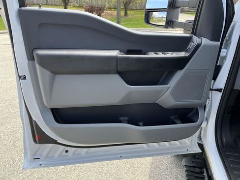 New 2026 Ford F550 4x4 Supercab Super Duty image 7