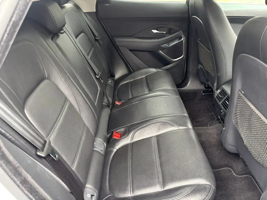 Used 2018 Jaguar E-PACE S AWD/4WD image 18