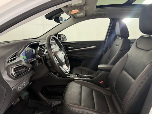 Used 2023 Chevrolet Bolt EUV Premier w/ Sun & Sound Package image 17