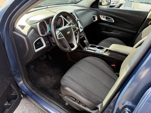 Used 2017 Chevrolet Equinox LT w/ Convenience Package FWD image 8