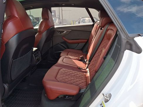 Certified 2025 Audi SQ8 Premium Plus AWD/4WD image 10