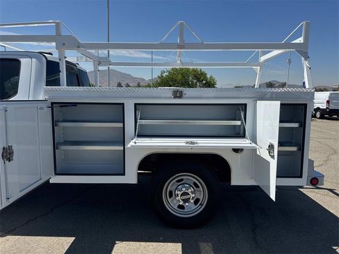 New 2025 Ford F350 XL w/ XL Chrome Package image 18