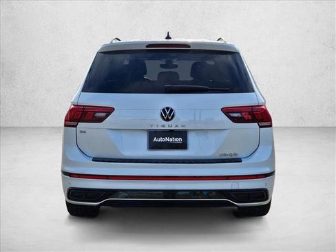 Used 2023 Volkswagen Tiguan SE R-Line image 7