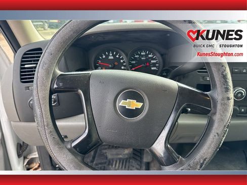 Used 2011 Chevrolet Silverado 1500 W/T image 25