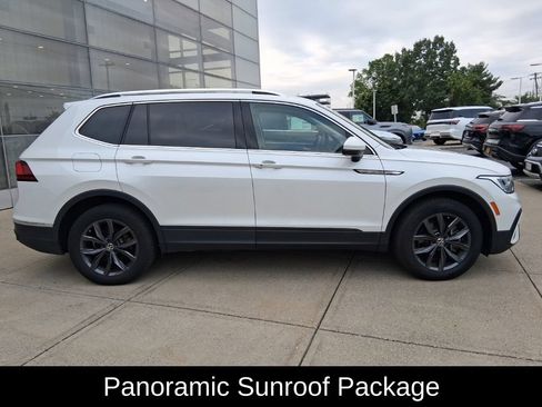 Used 2023 Volkswagen Tiguan SE AWD/4WD image 2