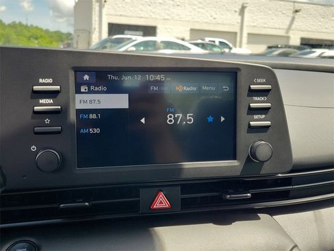 Certified 2025 Hyundai Elantra Sport image 21