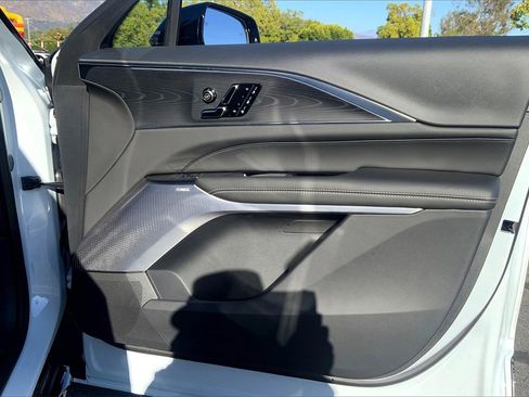 New 2026 Cadillac Lyriq V image 34