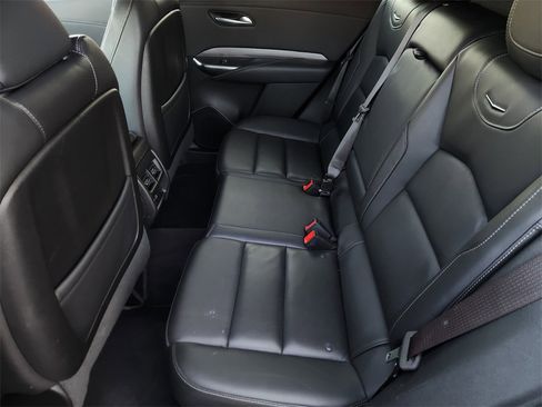 Used 2024 Cadillac XT4 Premium Luxury image 29