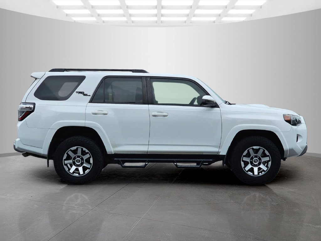 Used 2020 Toyota 4Runner TRD Off-Road AWD/4WD image 7