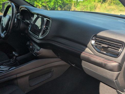 Used 2025 Dodge Durango GT RWD image 32