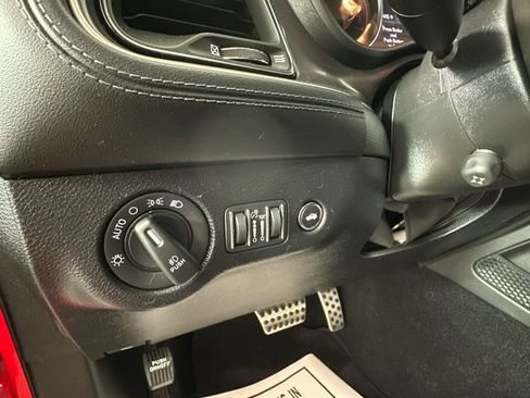 Used 2022 Dodge Challenger R/T Scat Pack w/ Plus Package RWD image 19