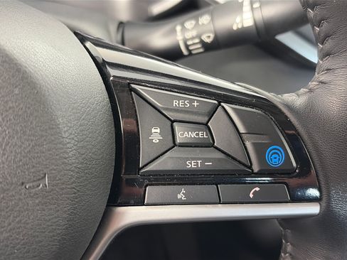 Certified 2021 Nissan Altima 2.5 SV w/ SV Premium Package AWD/4WD image 31