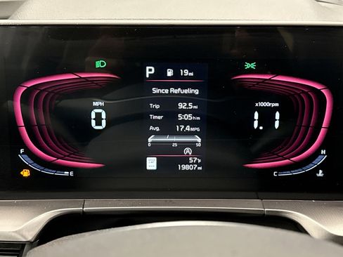 Used 2023 Kia Telluride LX image 13