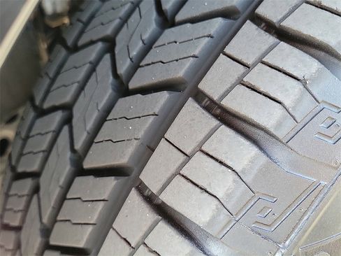 Used 2023 Ford F150 Platinum image 31