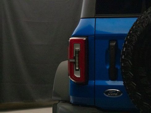 Used 2022 Ford Bronco Wildtrak image 12