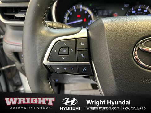 Used 2022 Toyota Highlander XSE image 22