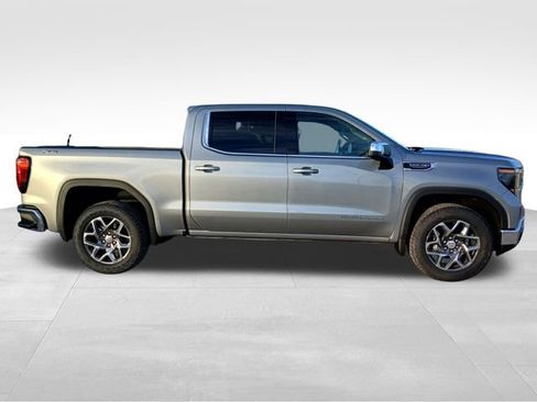 New 2026 GMC Sierra 1500 SLE image 6