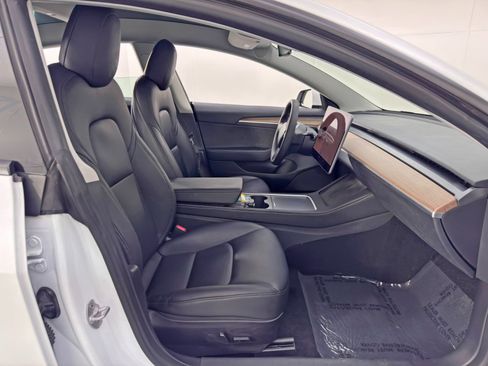 Used 2022 Tesla Model 3 Long Range image 16