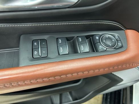 Used 2024 GMC Yukon Denali Ultimate image 14