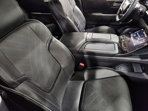 Used 2025 INFINITI QX80 Luxe AWD/4WD image 31